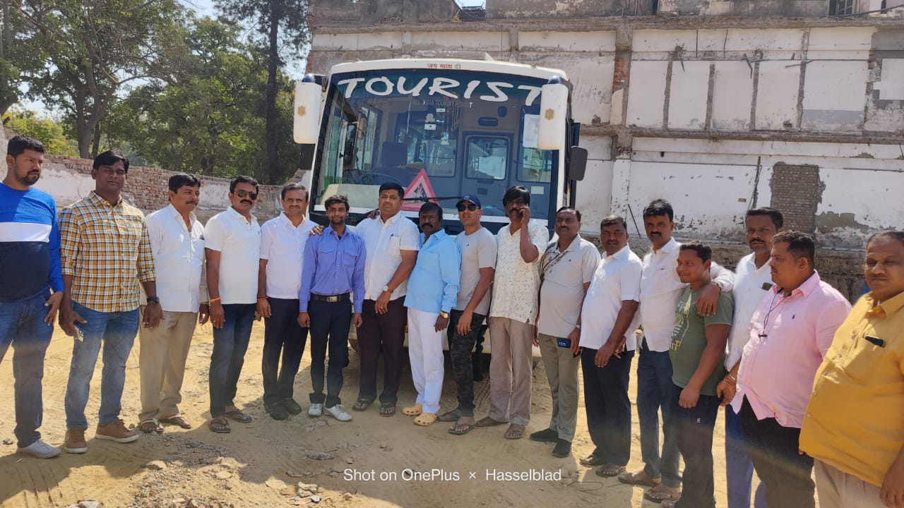 Best Bus Rental Service for Group Travel – Dewal Tour and Travels